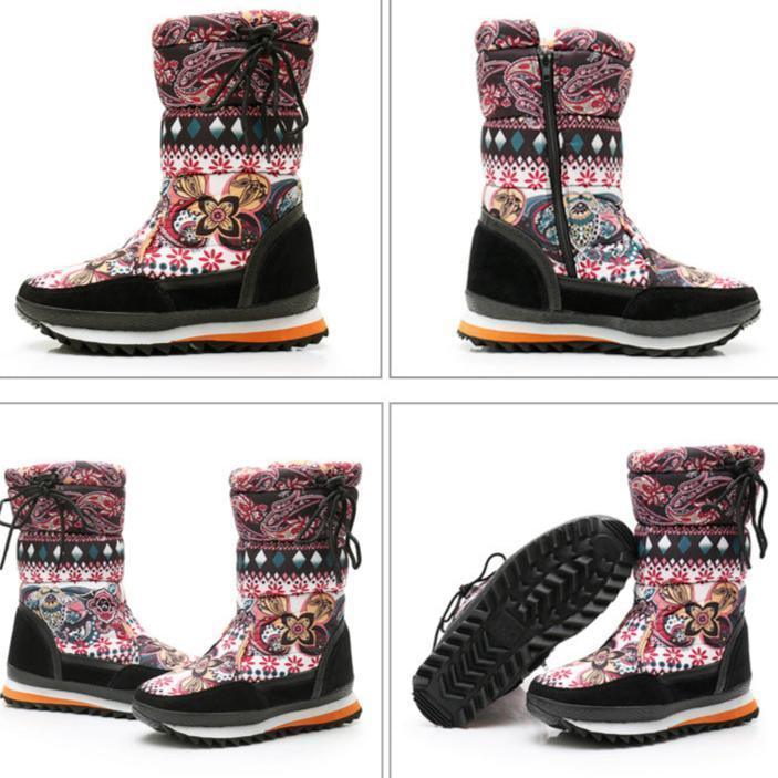 מגפי שלג חמות בשילוב הדפס ססגוני ובליווי בפרווה פנימית