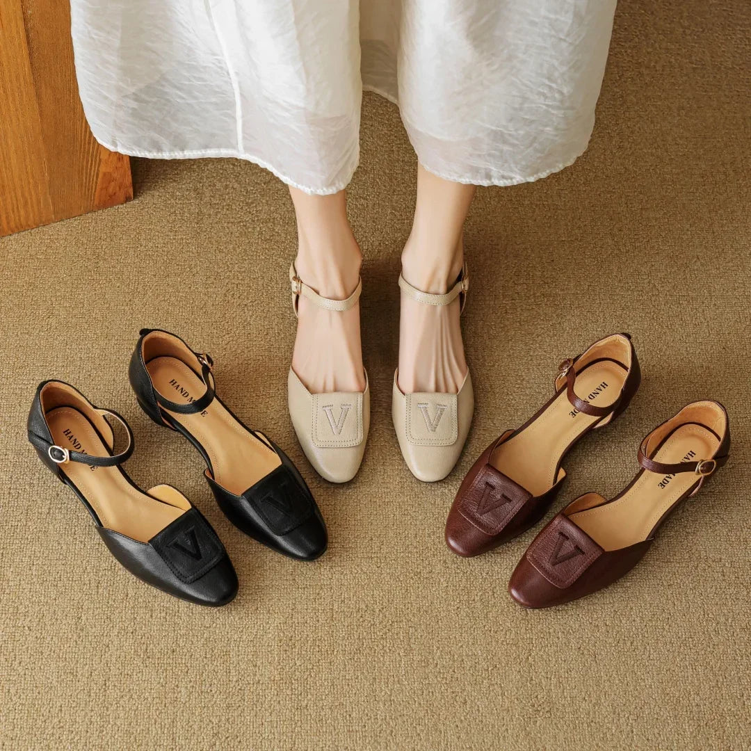 מוקסין סנדל מעור מקורי ללוק נשי שמשדר יוקרה להופעה נשית עוצמתית