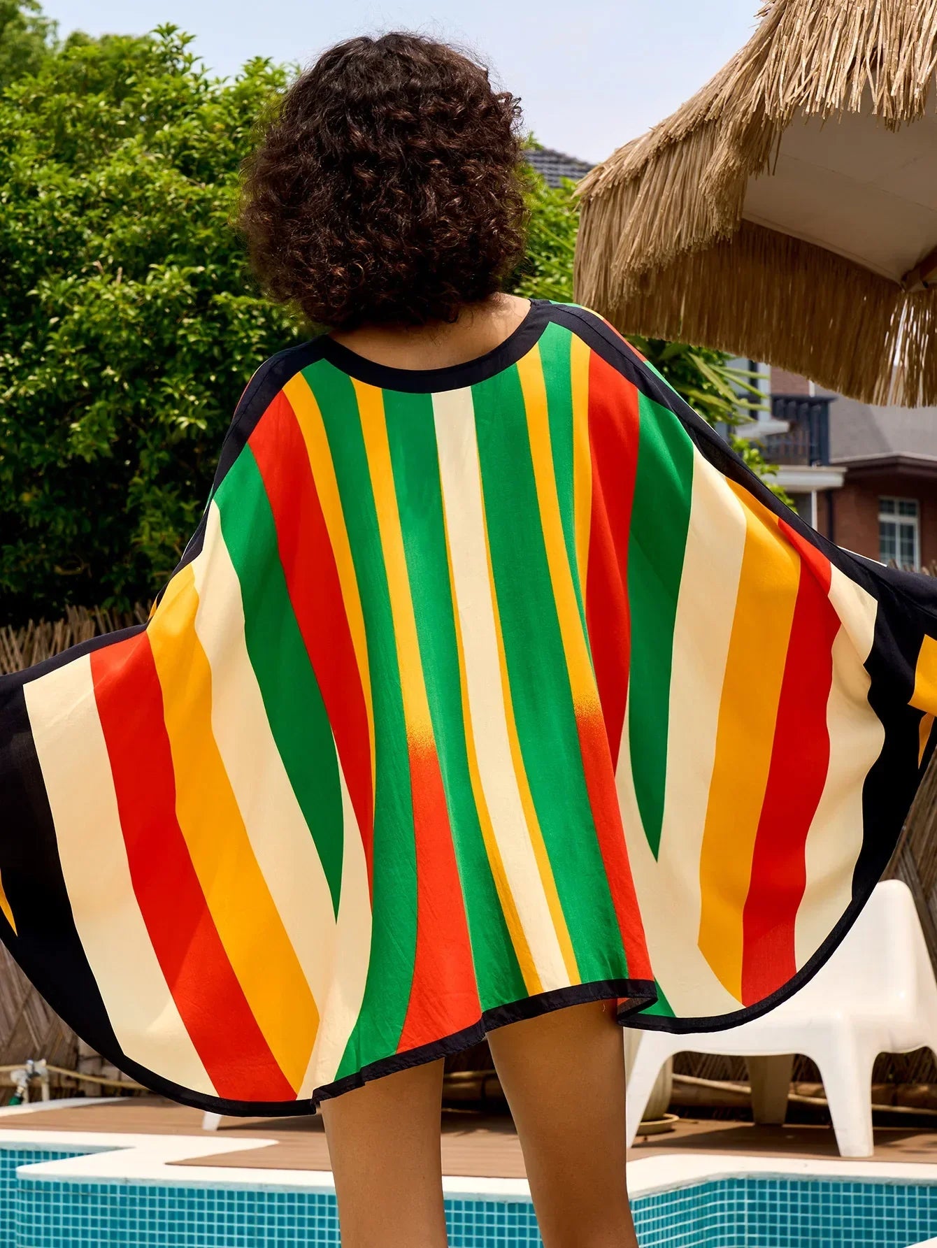 טוניקה קלילה בגיזרת עטלף משגעת ללוק צבעוני מהפנט ולהופעה מנצחת