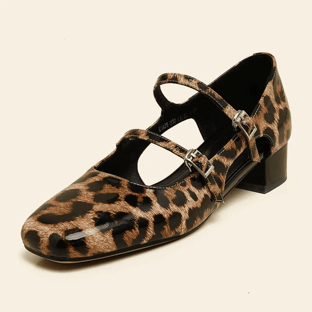 סנדלי עור יוקרתיים בגימור רטרו מושקע להופעה של אישה שיודעת מה היא רוצה - לה איסלה