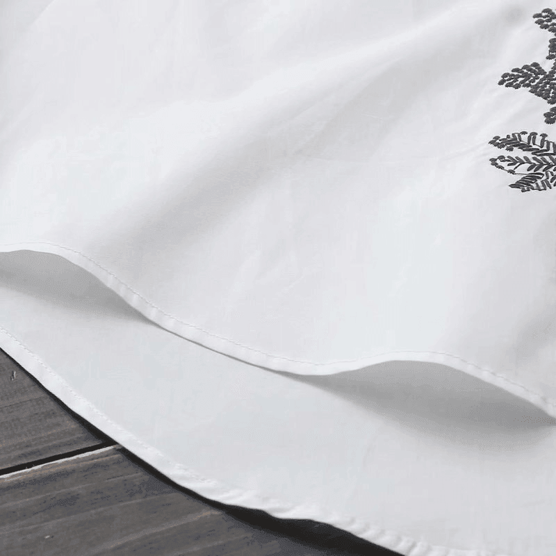 טוניקת נשים מדוייקת עם רידמה עדינה ואותנטית ללוק של אישה שיודעת מה היא משדרת - לה איסלה