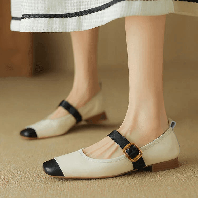 סנדל סגור בגימור אירופאי עם רצועה נשית להופעה נשית נוחה ועדינה - לה איסלה