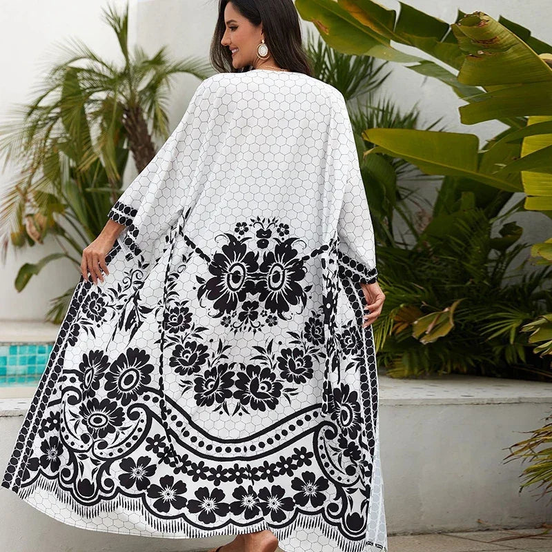 עליונית קרדיגן בגימור פרחוני בגווני שחור לבן ללוק נשי מושך ולהופעה ייחודית לך