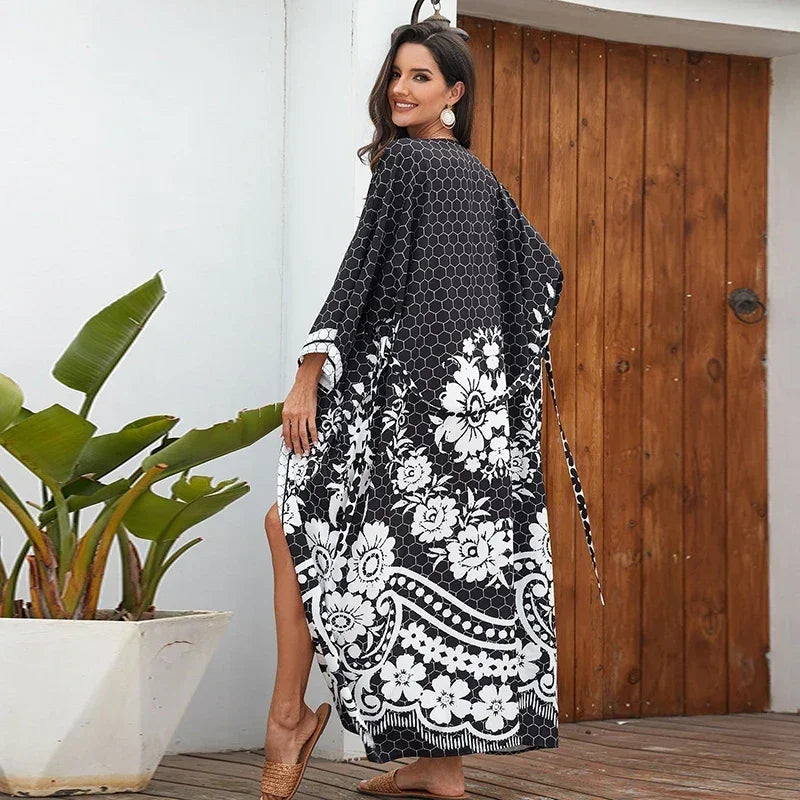 עליונית קרדיגן בגימור פרחוני בגווני שחור לבן ללוק נשי מושך ולהופעה ייחודית לך