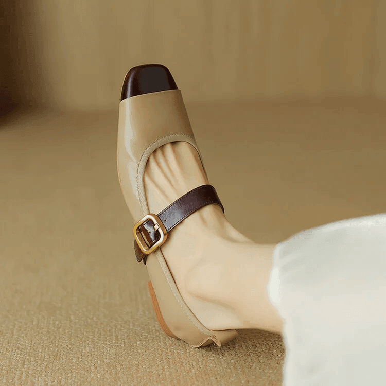 סנדל סגור בגימור אירופאי עם רצועה נשית להופעה נשית נוחה ועדינה - לה איסלה