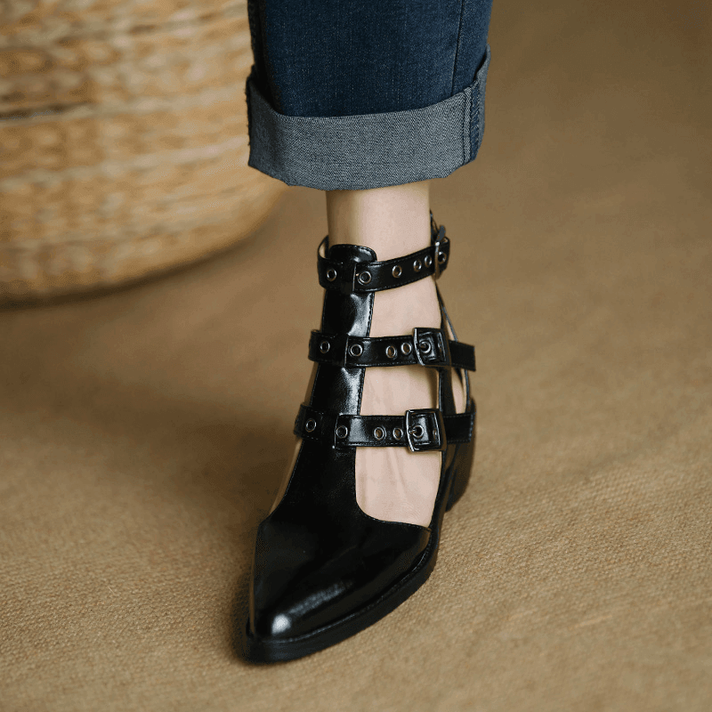 סנדל גלדיאטור מהפנט של מעצב איטלקי להופעה נשית מרשימה וללוק מושלם - לה איסלה