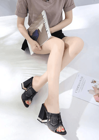 כפכפי ג'ינס גבוהות בגימור של מעצב אופנתי מספרד ללוק נשי טרנדי ולהופעה כובשת - לה איסלה