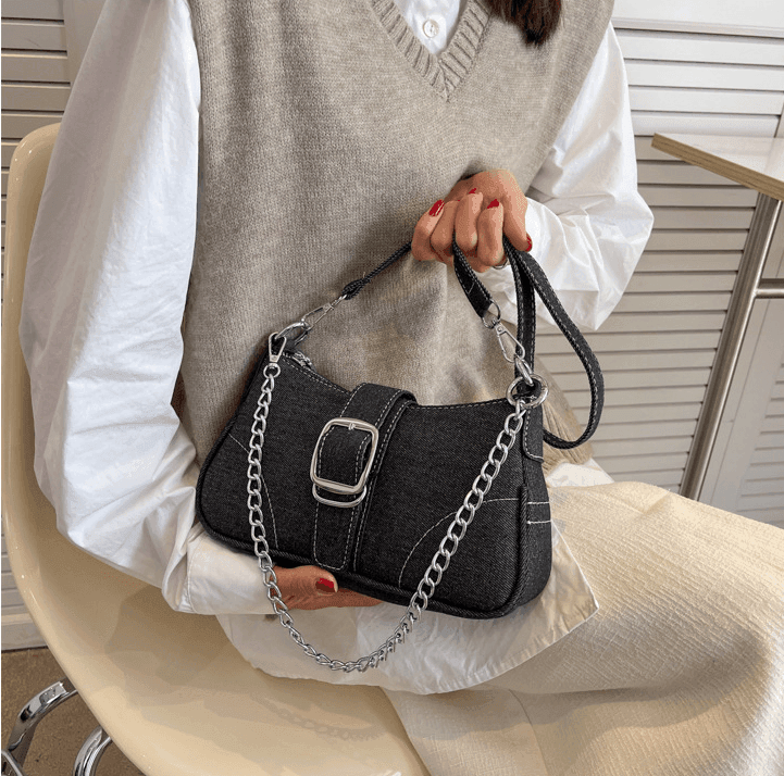 תיק ג'ינס קטן ומרהיב לנשיאה של חפצי ערך בערב להופעה שתרגישי בה מתוחכמת - לה איסלה