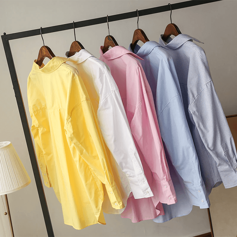 מכופתרת כותנה מושלמת בסגנון 'זארה' ללוק נשי לא מתאמץ ולהופעה רותחת שלך - לה איסלה