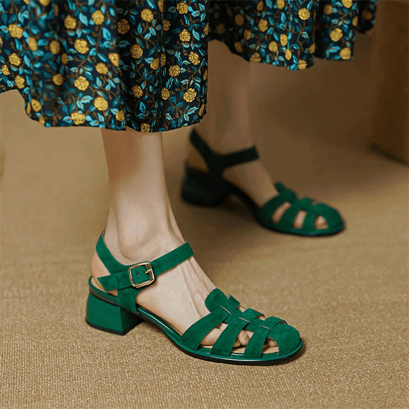 סנדל זמש מעור מקורי של מעצב איטלקי בגימור גלדיאטור משגע להופעה נשית מרשימה ואופנתית - לה איסלה