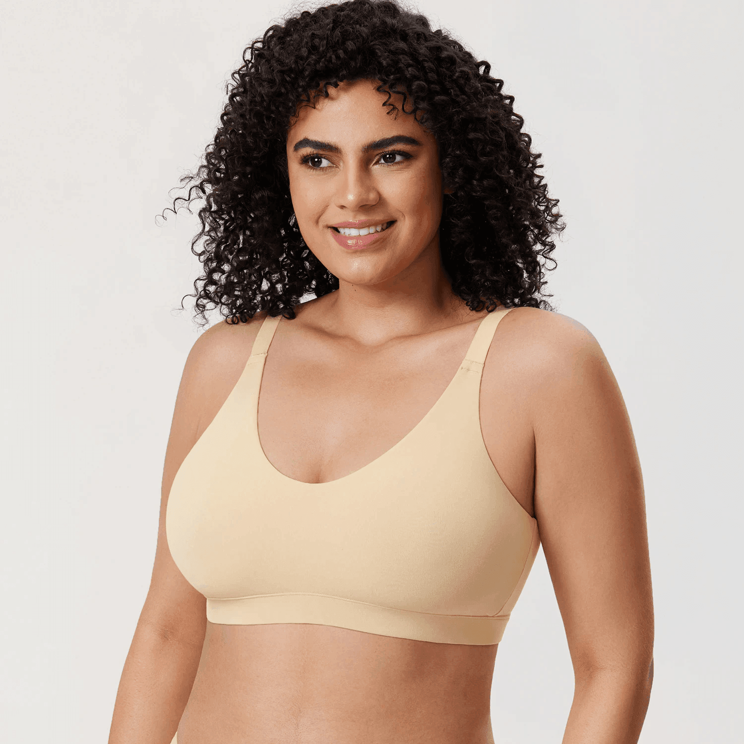 חזיית עצם בגיזרת טופ מעצבת להופעה נינוחה לקיץ ולהופעה שמתאימה לכל בגד - לה איסלה