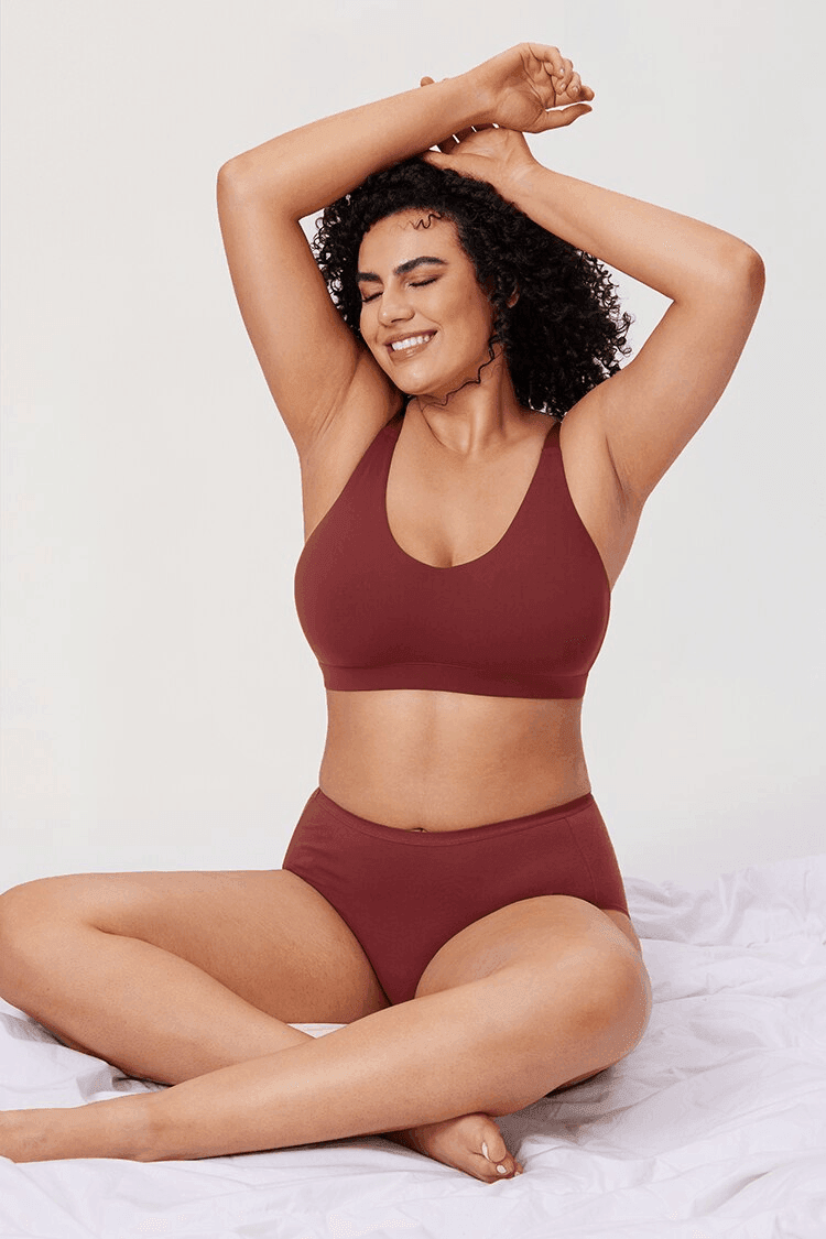 חזיית עצם בגיזרת טופ מעצבת להופעה נינוחה לקיץ ולהופעה שמתאימה לכל בגד - לה איסלה