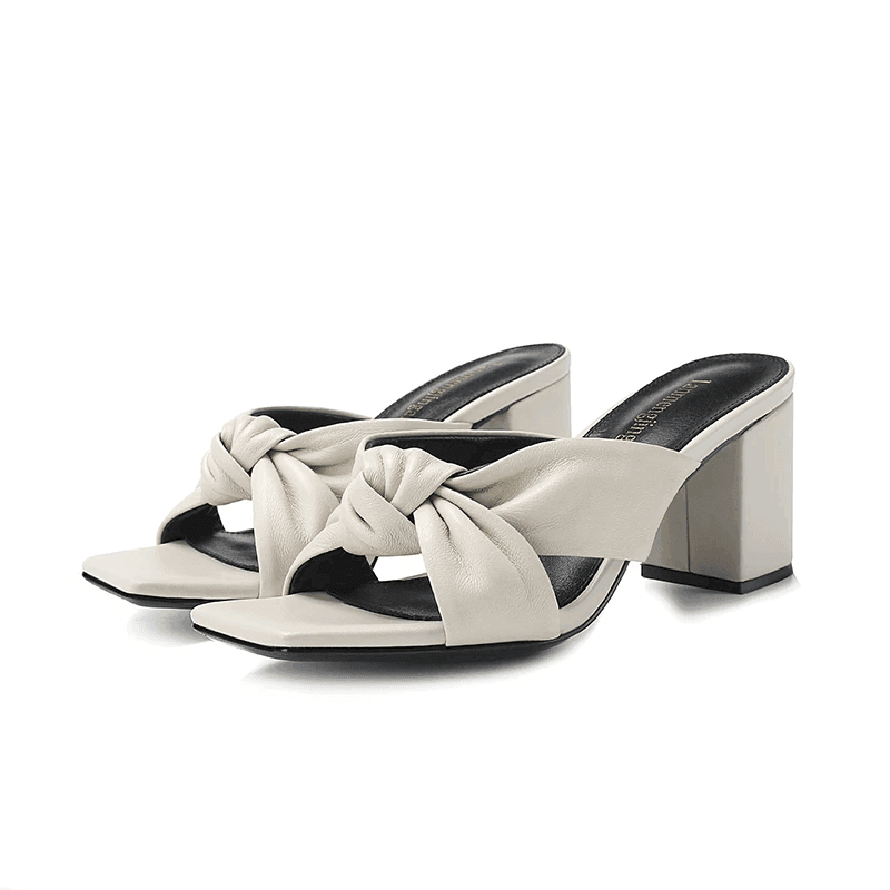 כפכף נשים מעור איטלקי בגימור פפיון יוקרתי ללוק גבוה ומרשים ולהופעה חתיכית - לה איסלה