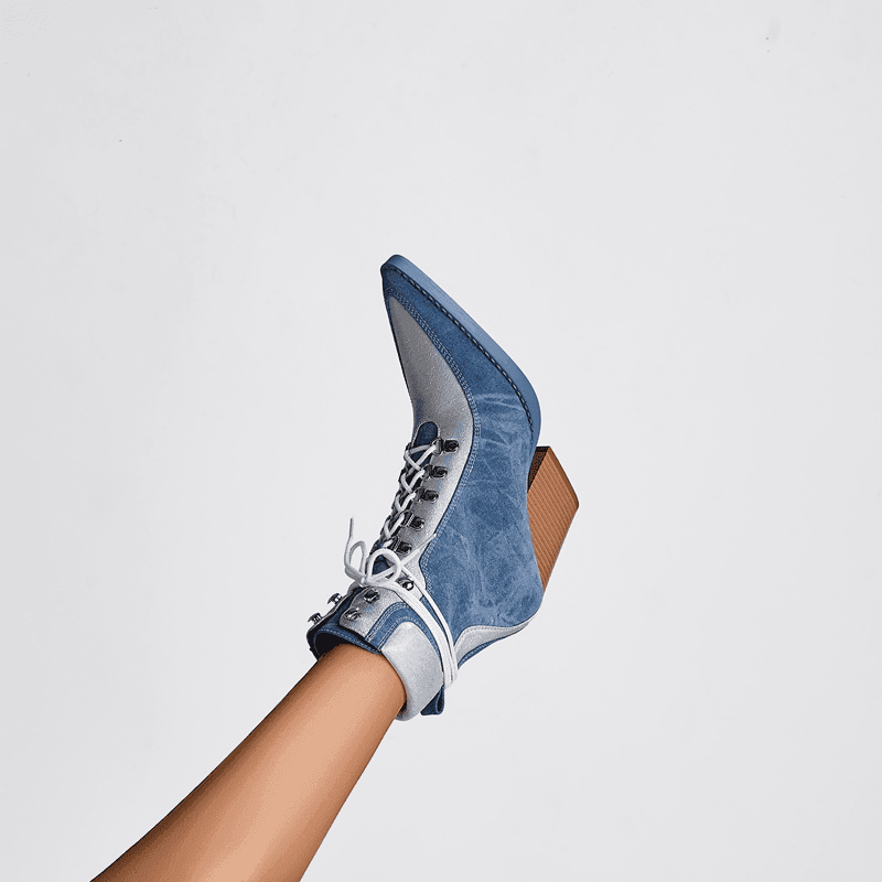 מגפון איטלקי מ-ש-ג-ע בגימור ג'ינסי מושלם להופעה של אישה ממגנטת וללוק יומיומי לוהט - לה איסלה