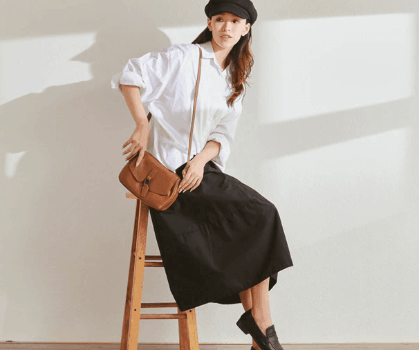 תיק עור מקורי מצרפת בגימור נשי אותנטי לנשיאה של חפצי ערך להופעה משובחת - לה איסלה