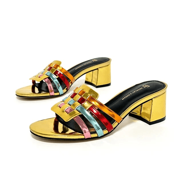 סנדל עקב רשת בגימור צבעוני היסטרי של מעצב צרפתי ללוק נשי ייחודי ומושקע - לה איסלה