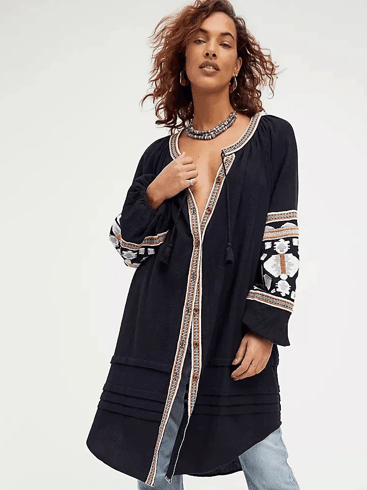 קימנו אופנתי של מעצב ידוע ממילאנו בגימור ריקמה נשי יפה ללוק עוצמתי שלך - לה איסלה