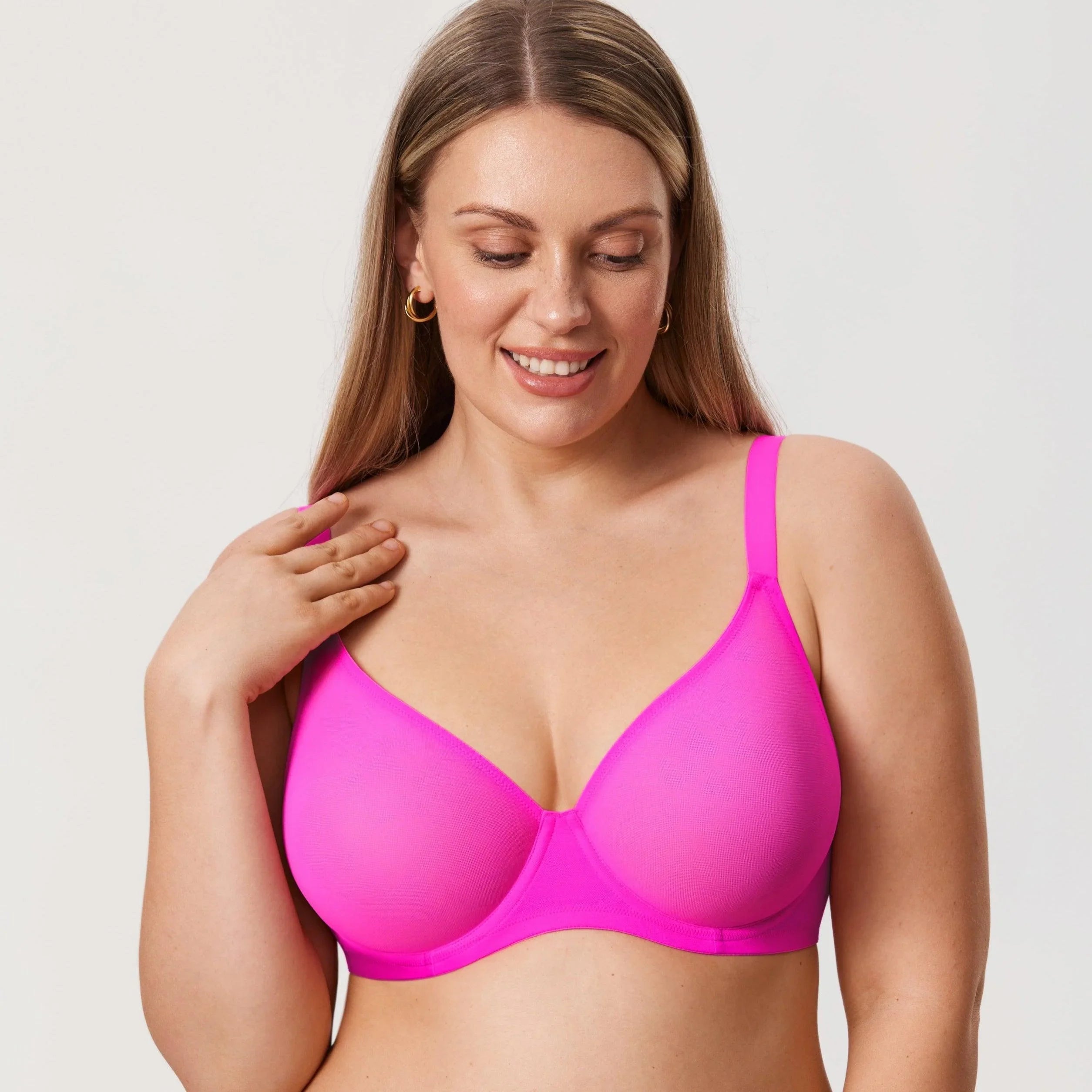 חזיית נוחות פרימיום ממילאנו שקופה עם עצם ללוק נשי בולט