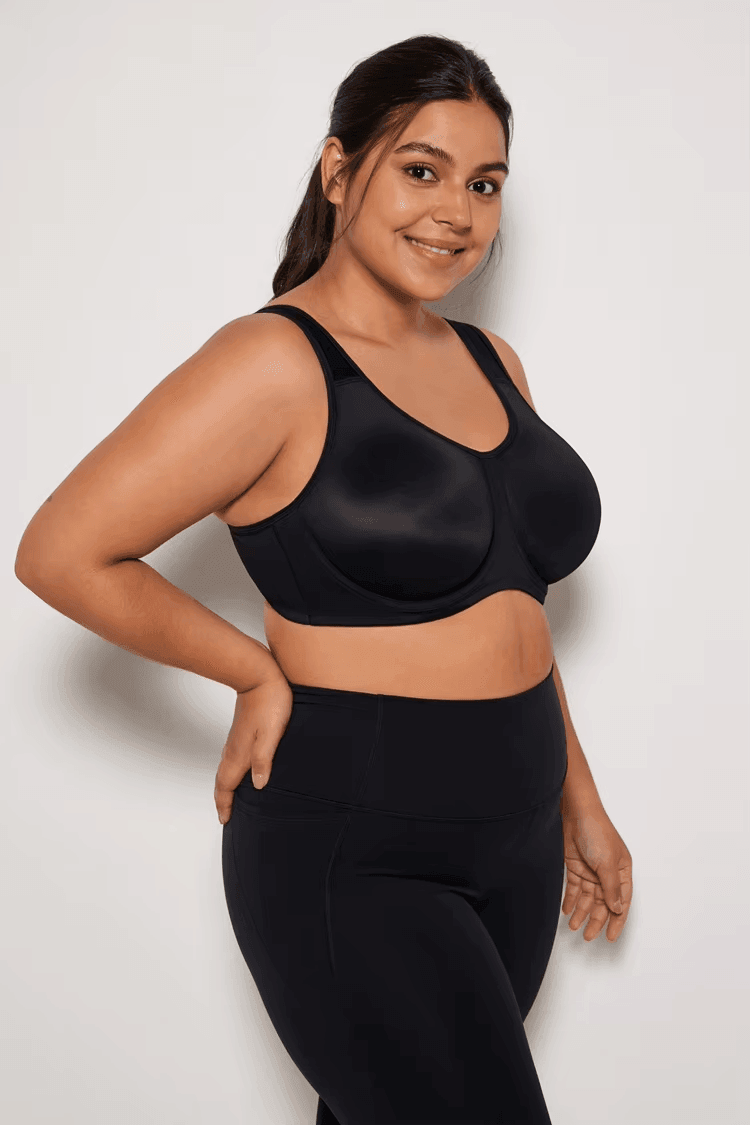 חזיית ספורט עם עצם בגיזרה תומכת לחזה שופע ורחב להופעה פרקטית נוחה 🖤🤍