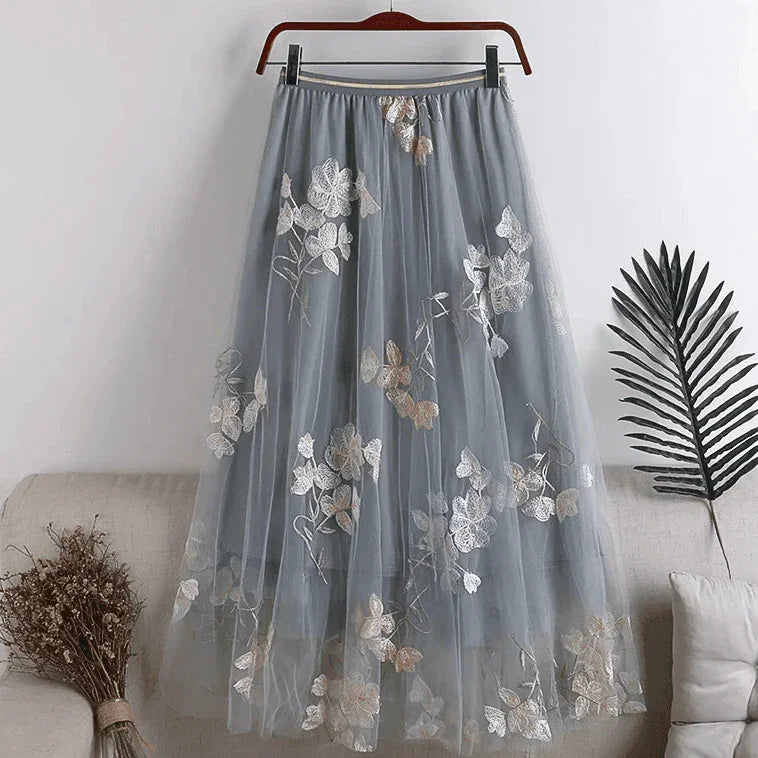 חצאית שיפון משגעת בגימור עיטורי פרחים אופנתיים ללוק של נסיכה ולהופעה עדינה - לה איסלה