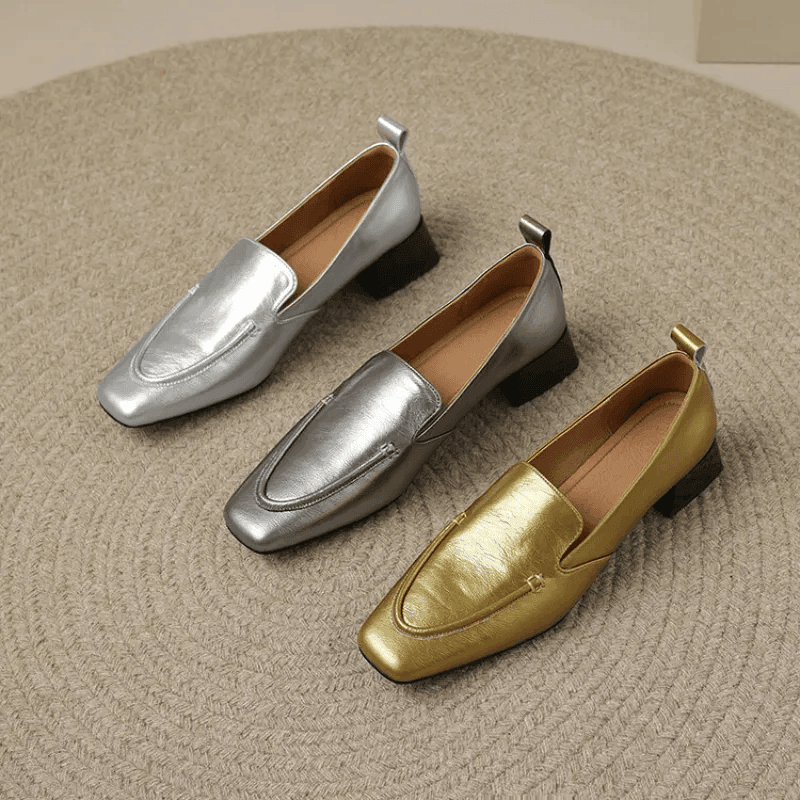 מוקסין מטאלי של מעצב איטלקי ללוק חורפי מדוייק ולהופעה עוצרת נשימה - לה איסלה