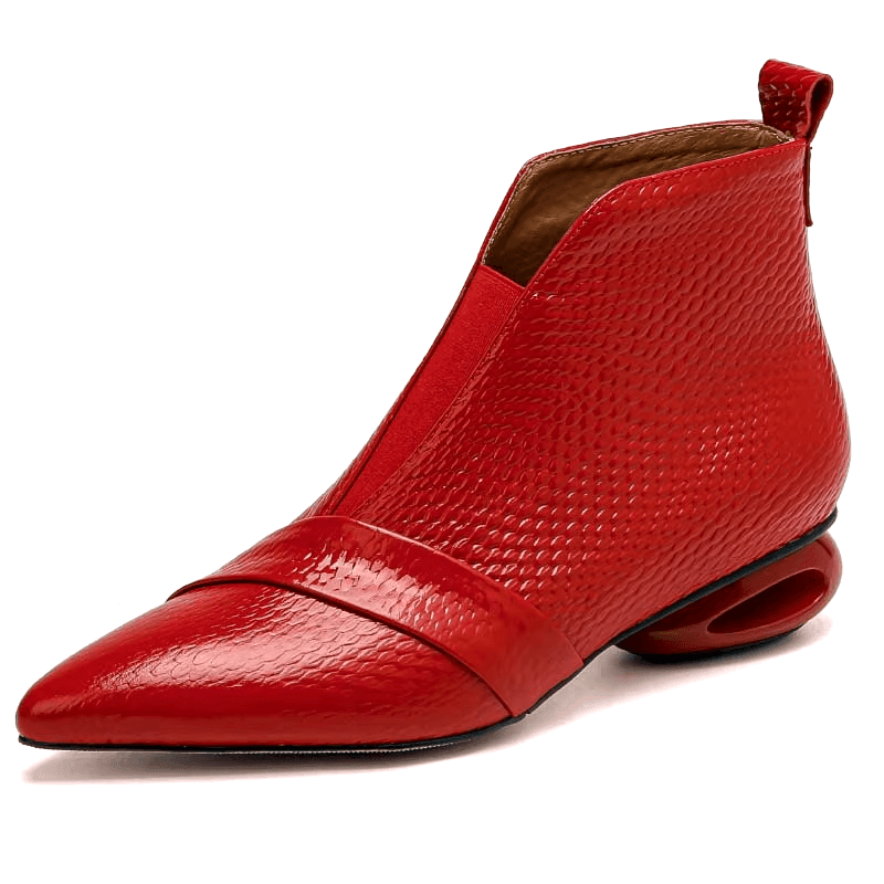 מגפון עור קצר בגימור אופנתי מהפנט להופעה של אישה מרשימה חכמה