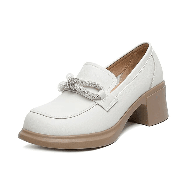 מוקסין סגור מקדימה של מעצב איטלקי בגימור זרקונים מרהיב להופעה נשית מדוייקת - לה איסלה