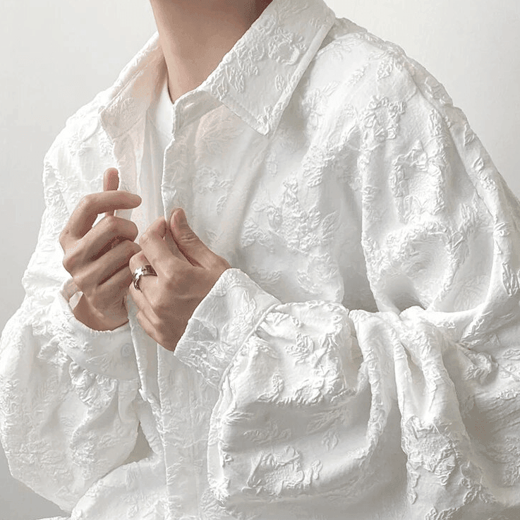 מכופתרת לוס בשרוולי תפוחים ברישמה נשית מרתקת להופעה של אישה מדליקה ונבונה - לה איסלה