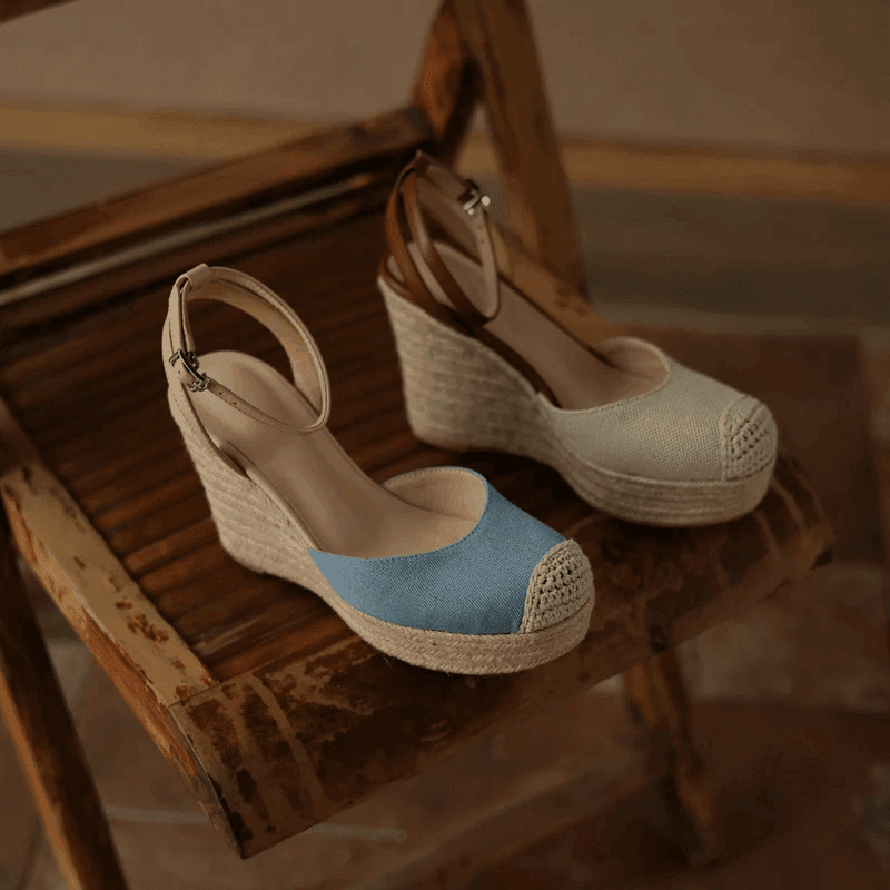 פלטפורמת קנבס מושלמת לקיץ החם בגימור אופנתי סגור להופעה נשית סוחפת - לה איסלה: אופנה וחזיות פרימיום