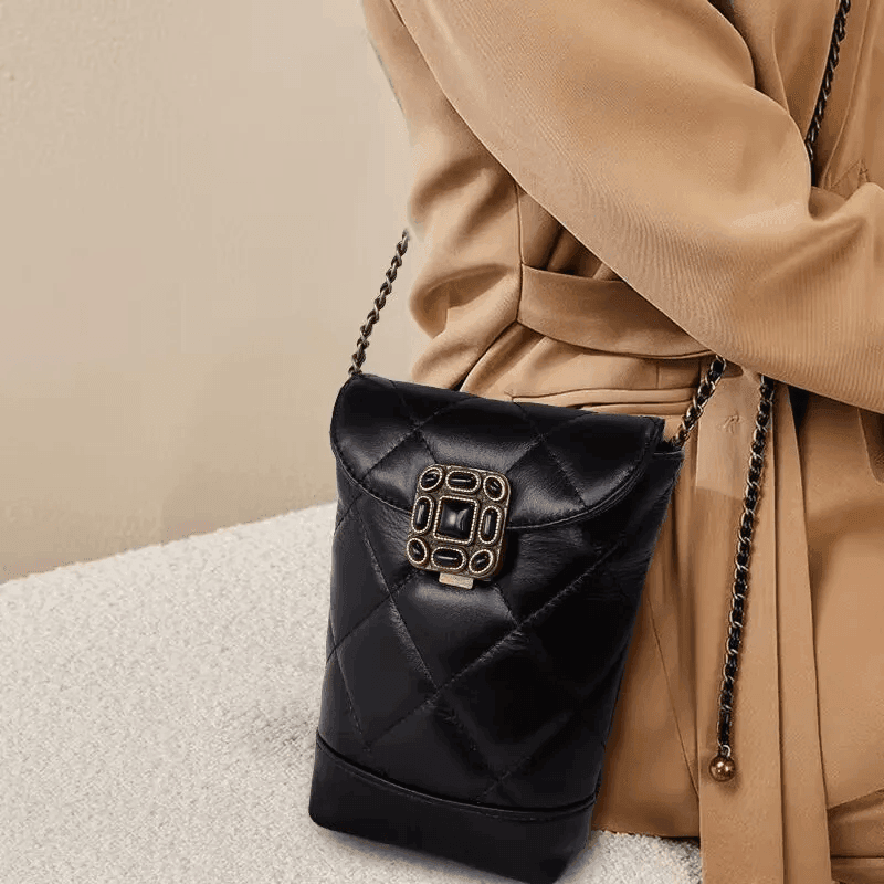 תיק עור אישי ואלגנטי לנשיאה של חפצי ערך להופעה מחמיאה וללוק משובח שלך - לה איסלה