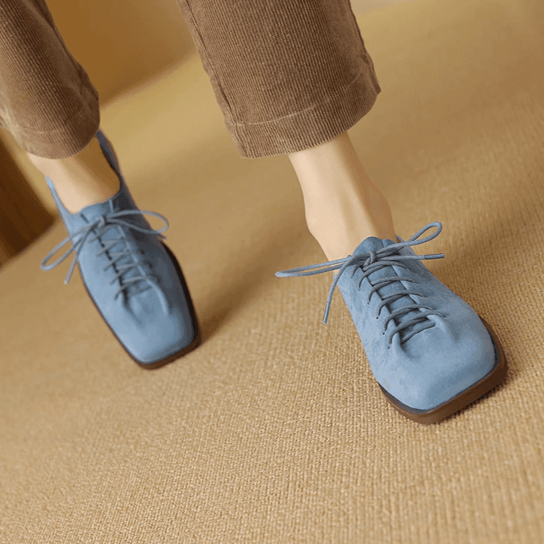 מוקסין זמש עם שרוכים בגיזרה גברית מדליקה להופעה נשית מחייבת וללוק כובש - לה איסלה