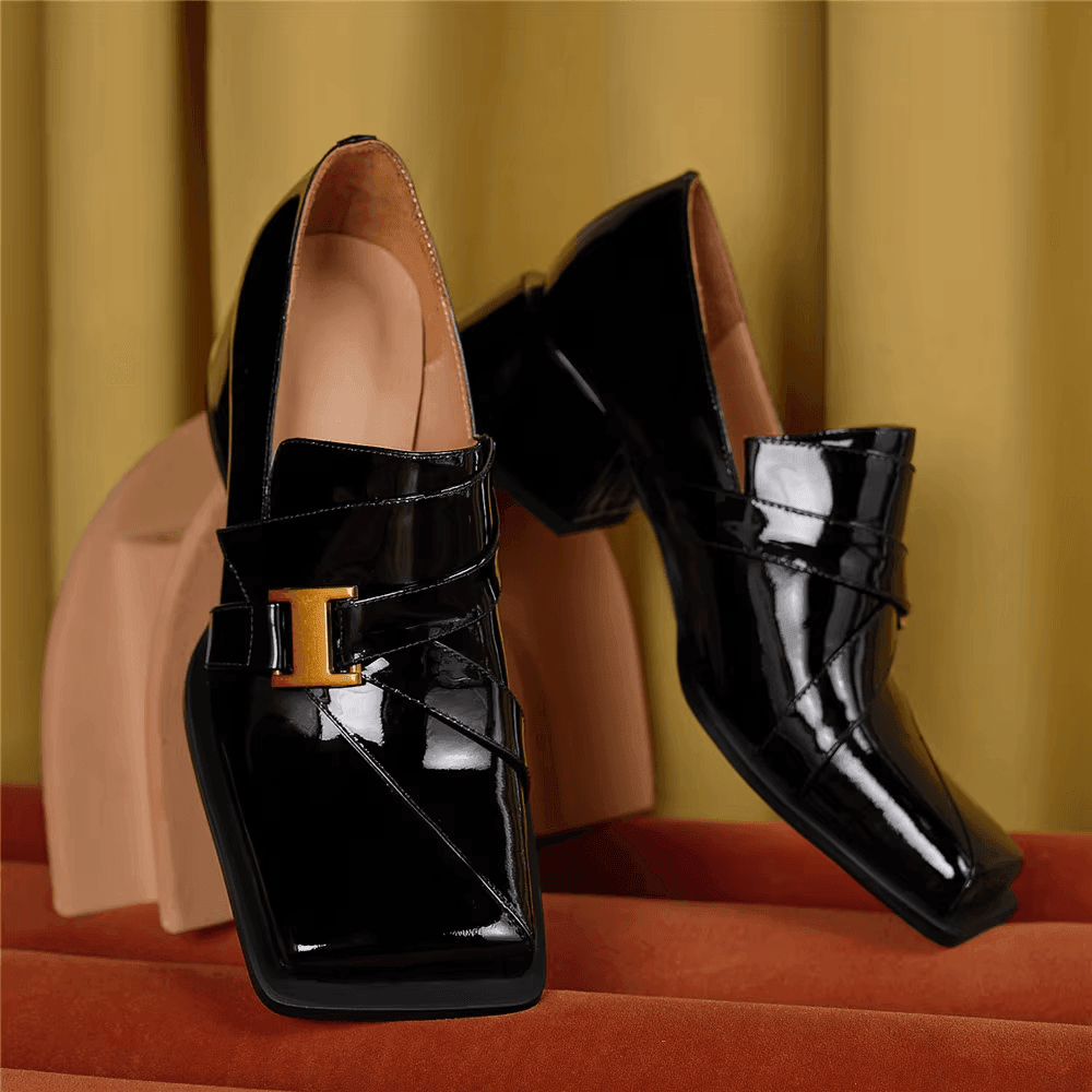 מוקסין לקה איטלקי בגימור נשי מרשים ללוק של אישה אלגנטית חכמה