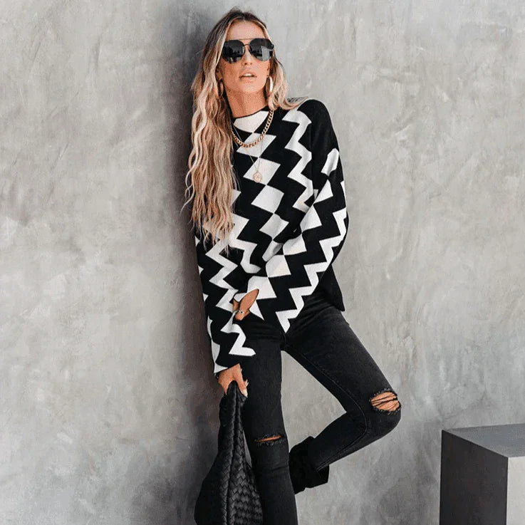 סריג מהפנט של מעצב איטלקי בשרוולי פדלפון אופנתיים ללוק שחור לבן עדכני לוהט - לה איסלה