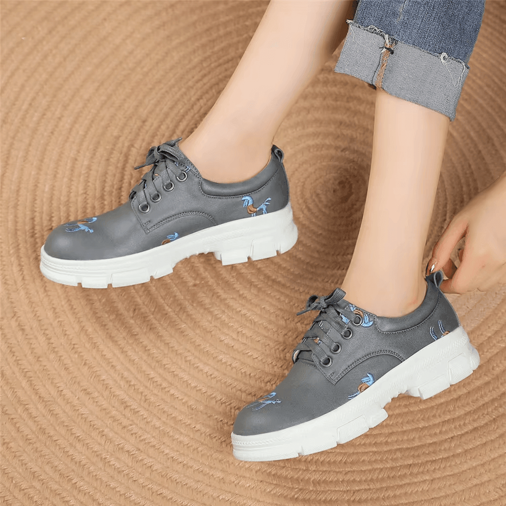 פלטפורמת סניקרס מעור איטלקי להופעה מלהיבה לאישה עם ביטחון עצמי נוכח