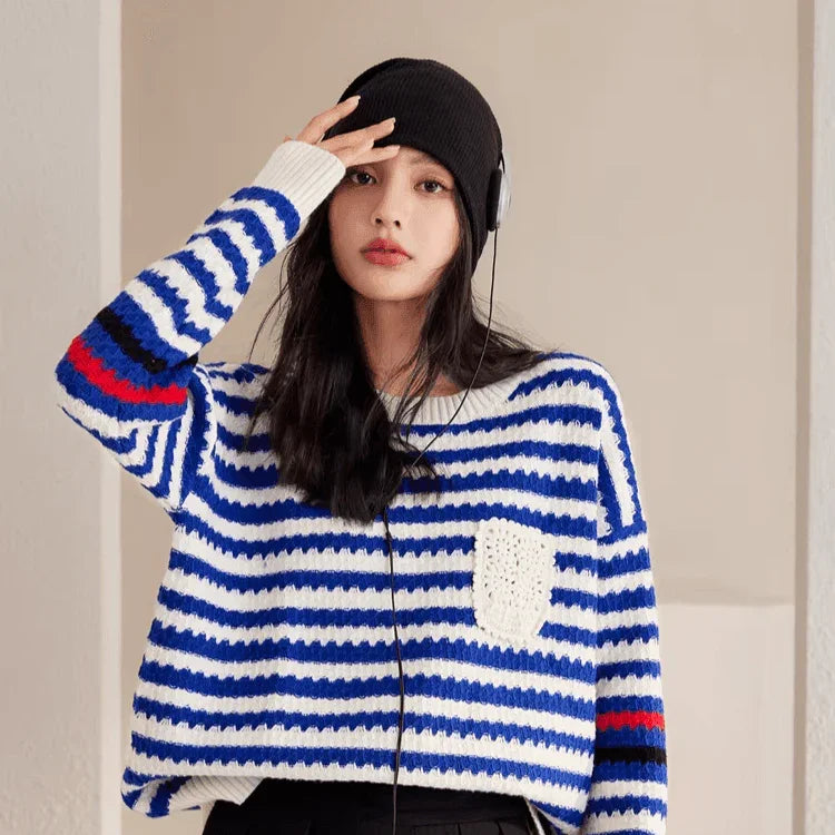 סריג נשים קליל בגיזרת בוייפרנד ללוק אופנתי לא מתאמץ ולהופעה מלאת סטייל