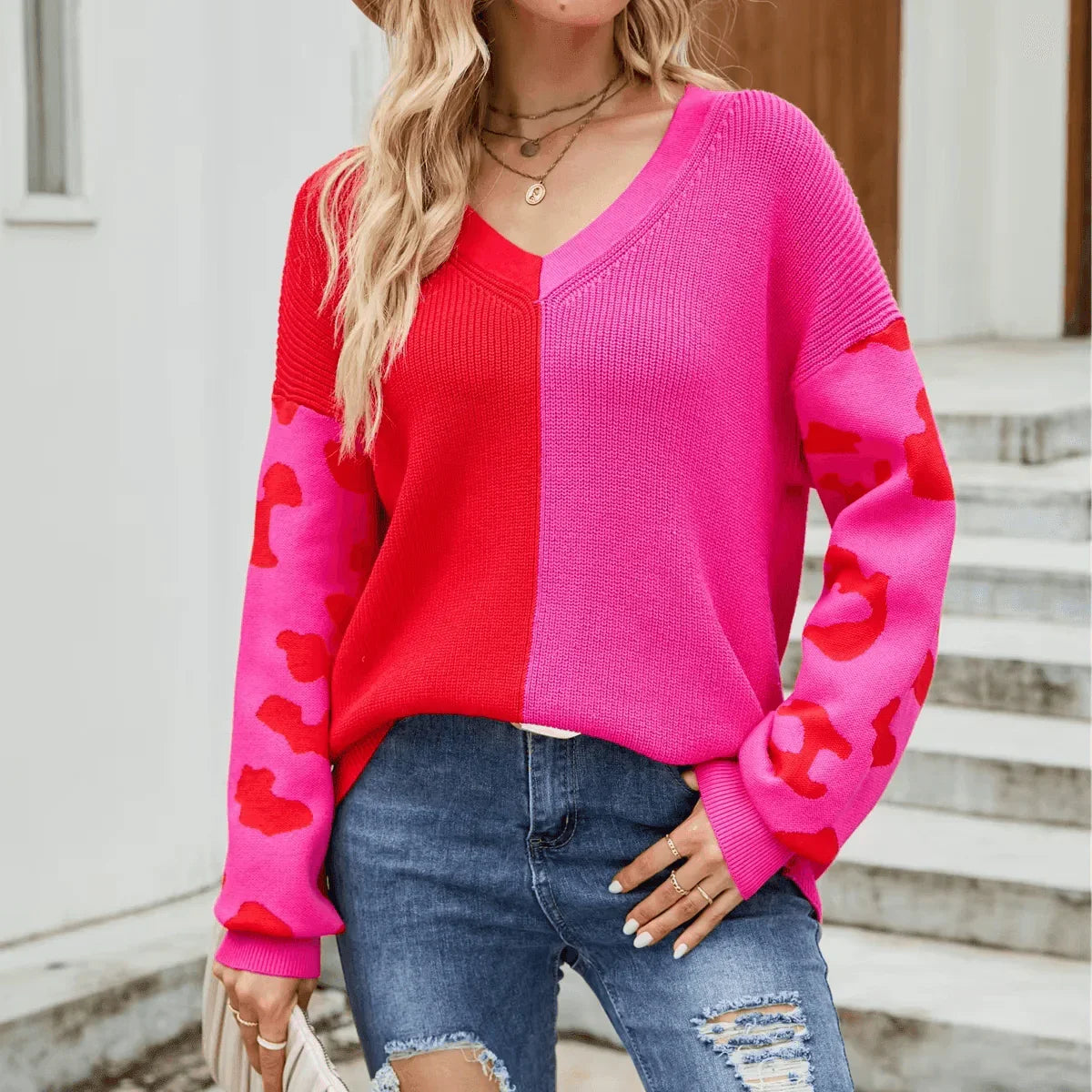 סריג נשים זוהר בגימור מנומר עדין בידיים ללוק נשי אופנתי ולהופעה בולטת