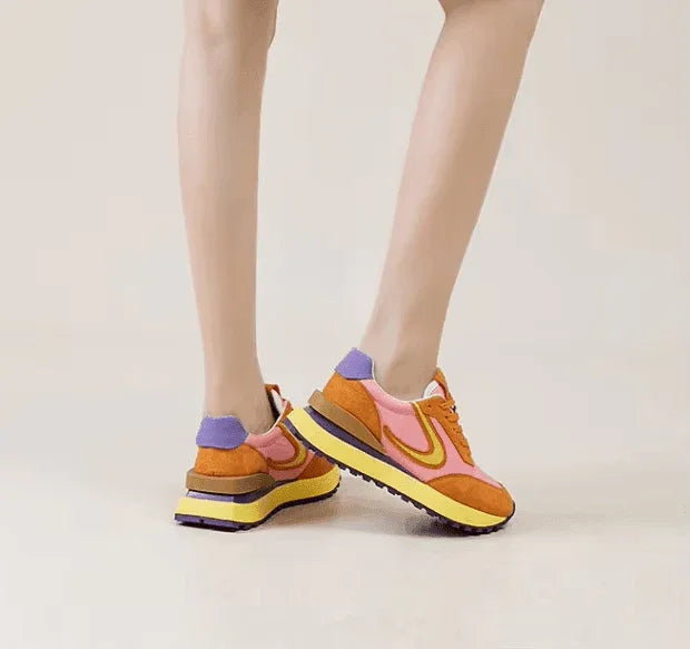 סניקרס פלטפורה מאיטליה בגימור זמש ללוק היפסטרי מהפנט ולהופעה מרתקת שלך