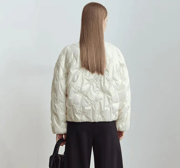 מעיל פוך אמיתי של מעצב איטלקי להופעה מחממת וללוק הכי אופנתי במלתחה שלך