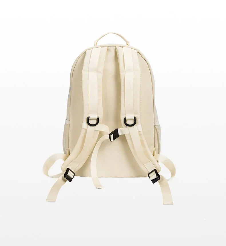 תיק גב מושלם ללפ טופ בגימור פרקטי ובחלוקה נבונה של תאים ללוק נשי לא מתאמץ