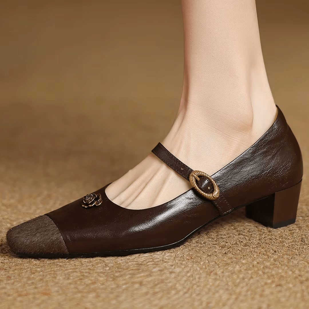 מוקסין עור פתוח בגימור וינטאג' מהפנט ממילאנו ללוק המנצח של עונה