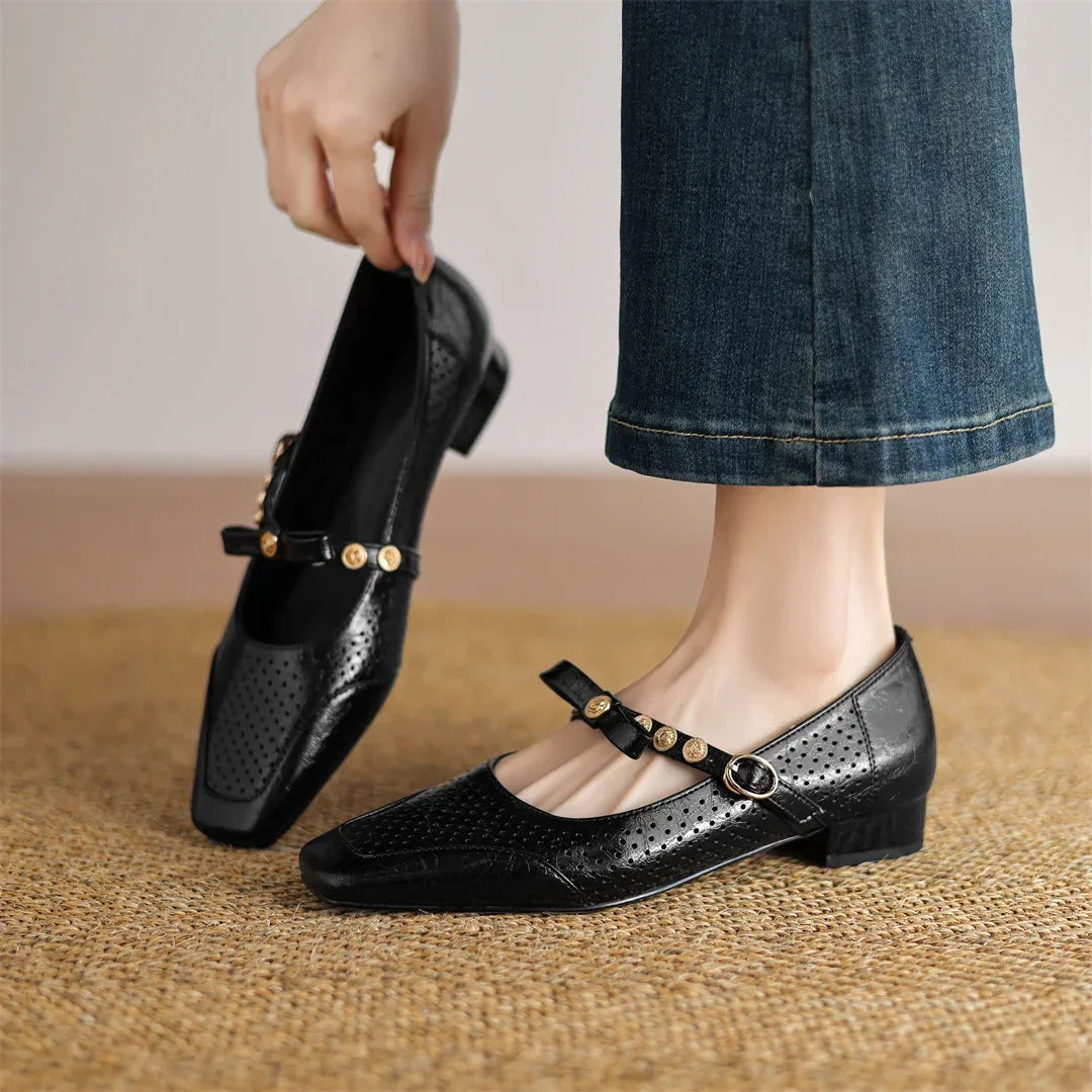 מוקסין עור מספרד באימום נשי נוח ללק של אישה צבעונית נבונה