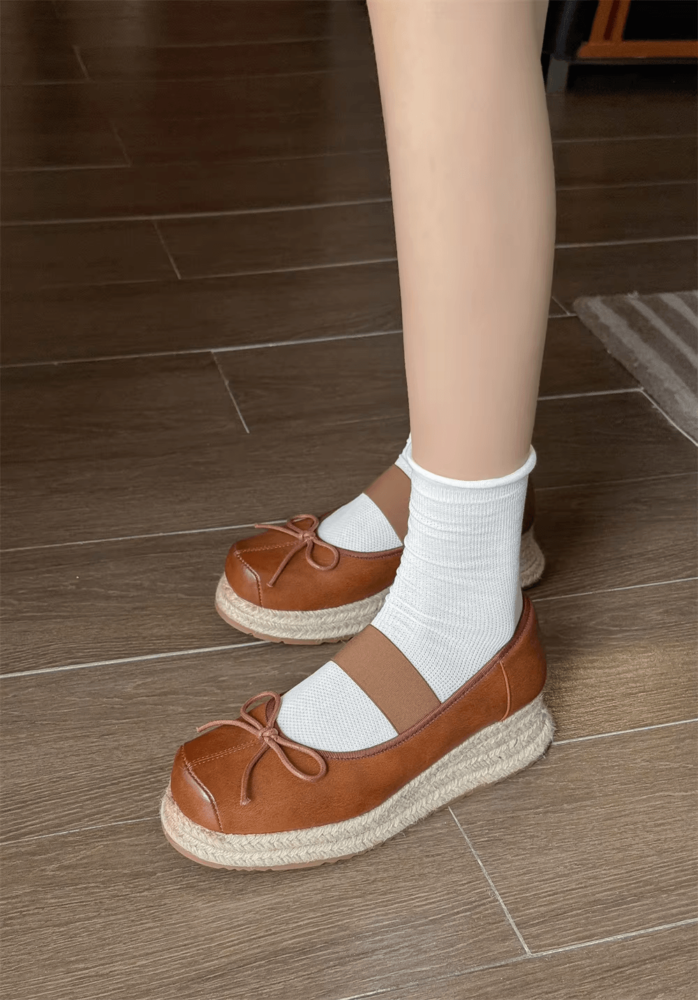 פלטפורמת קנבס בובה בגימור בלרינה משגע להופעה נשית קלאסית מתחכמת