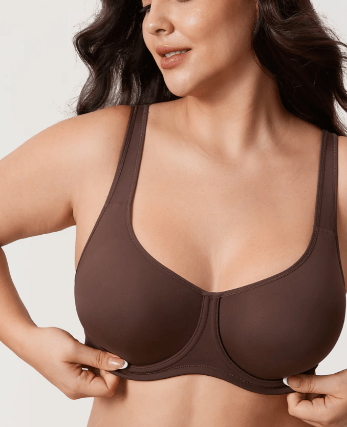 חזיית עצם גאונית לאישה עם נוכחות כריזמתית וללוק נשי סוחף