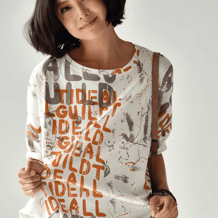 חולצת אוברסייז מרשימה בגימור נשי אותנטי ללוק של אישה סוחפת ועדכנית - לה איסלה