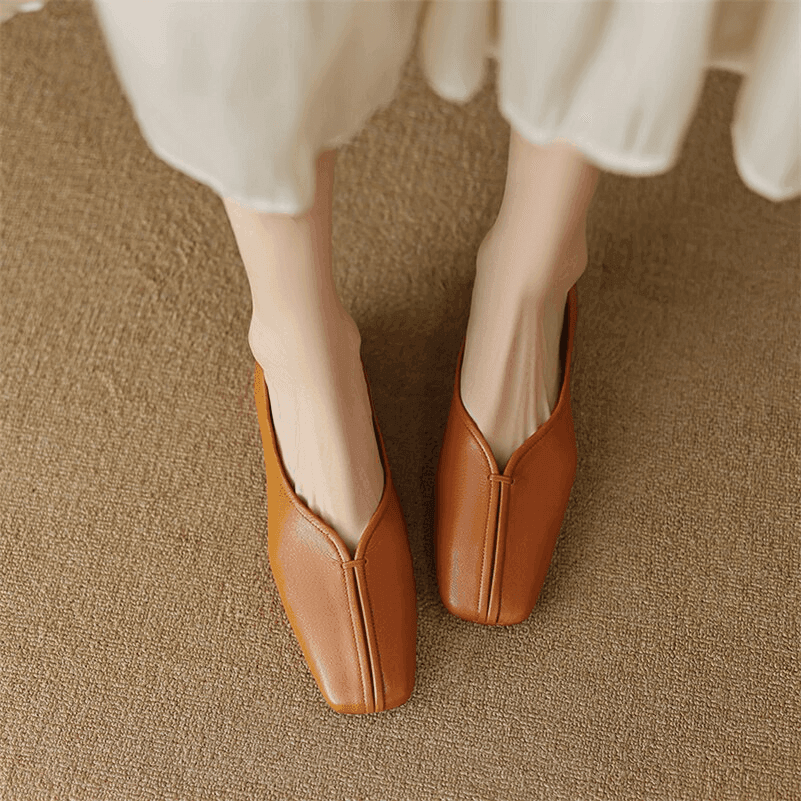 נעל בובה איטלקית מעור מקורי של מעצב ידוע בגימור רטקו של שנות ה-90 ללוק מ-ש-ג-ע - לה איסלה