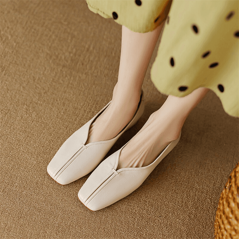 נעל בובה איטלקית מעור מקורי של מעצב ידוע בגימור רטקו של שנות ה-90 ללוק מ-ש-ג-ע - לה איסלה