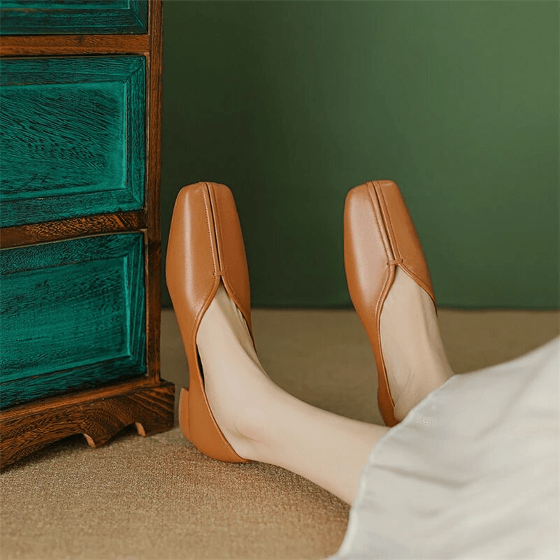 נעל בובה איטלקית מעור מקורי של מעצב ידוע בגימור רטקו של שנות ה-90 ללוק מ-ש-ג-ע - לה איסלה 