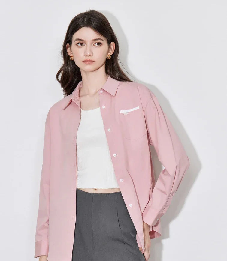 מכופתרת של מעצב ממילאנו למשרד או אפילו לערב ללוק נשי מתחכם