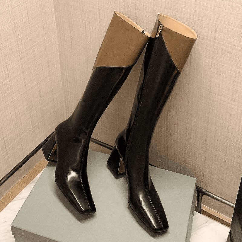 מגפון עור איטלקי מהפנט בגימור שני צבעים שונים ללוק עוצמתי לוהט ולהופעה מנצחת - לה איסלה