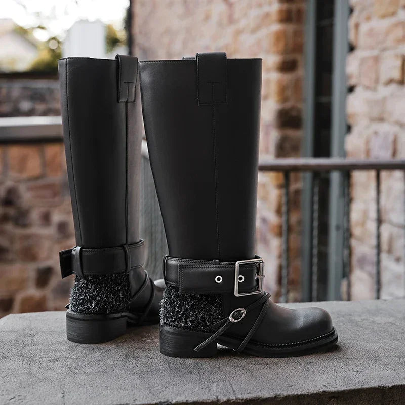 מגף עור מ-ד-ה-י-ם מספרד ללוק שתחרשי עליוי כל החורף וללוק מנצח